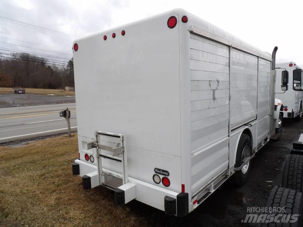 Freightliner M2 İçecek kamyonları