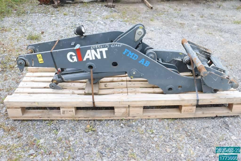 GiANT V 6004 T Mini yükleyiciler