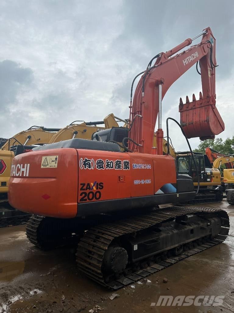 Hitachi ZX 200 Paletli ekskavatörler