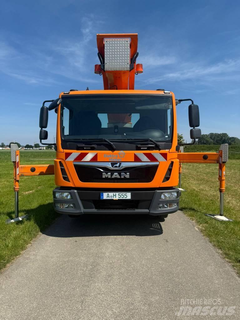 Palfinger P 300 KS Araç üstü platformlar