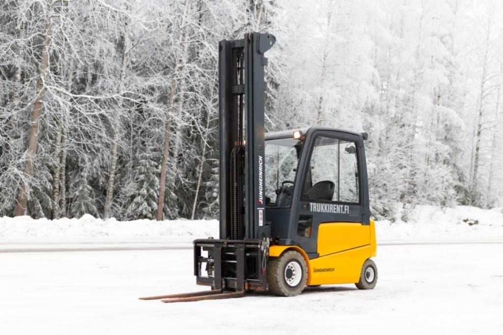 Jungheinrich EFG430 Elektrikli forkliftler