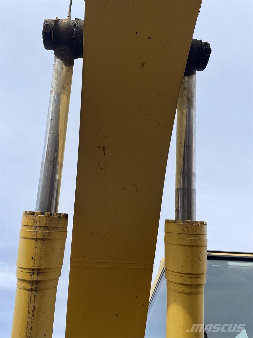 Komatsu PC 200 LC-7 Paletli ekskavatörler