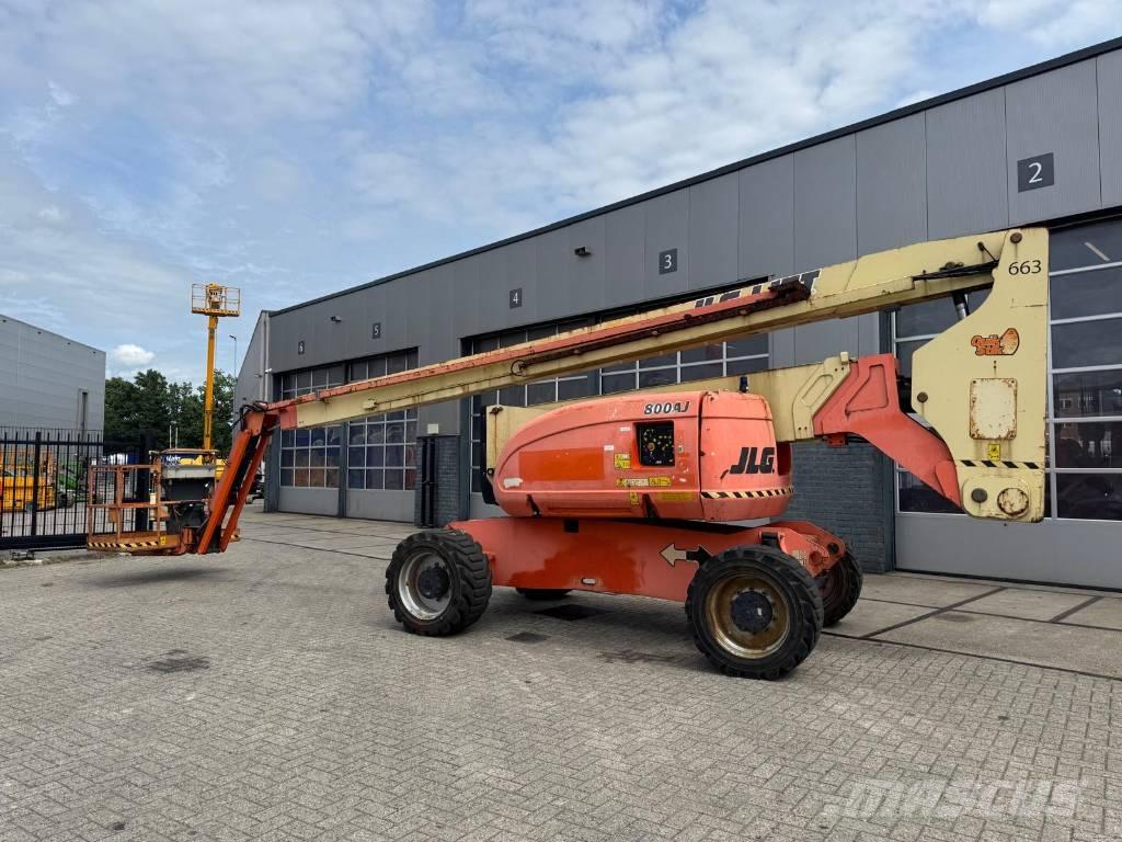 JLG 800 AJ Körüklü personel platformları