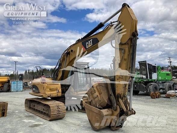 CAT 320D Paletli ekskavatörler