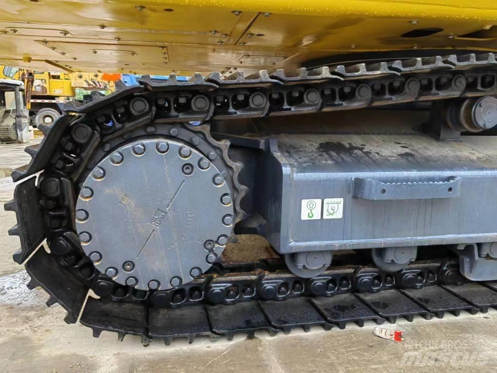 Komatsu PC 300-8 Paletli ekskavatörler