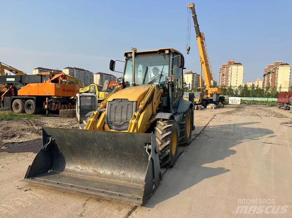 LiuGong CLG 777 A Kazıcı yükleyiciler - beko loder