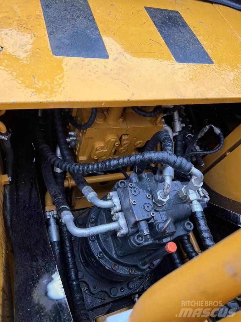 Sany SY 235 C Paletli ekskavatörler