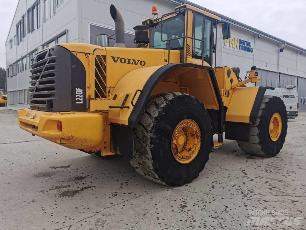Volvo L220F Tekerlekli yükleyiciler