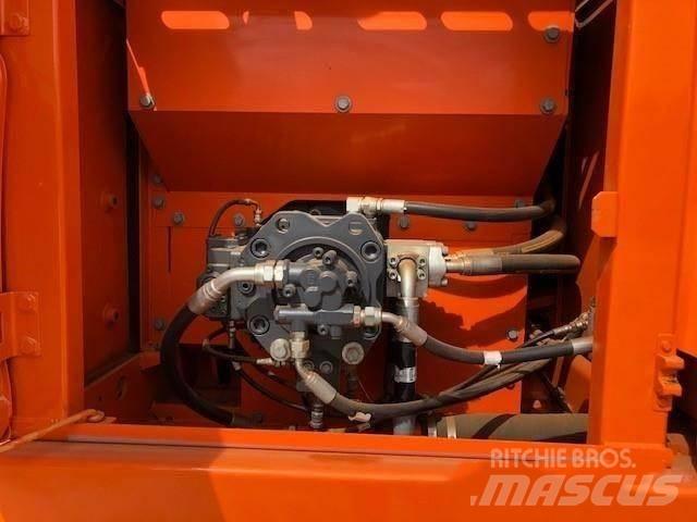 Doosan DX 225 Paletli ekskavatörler