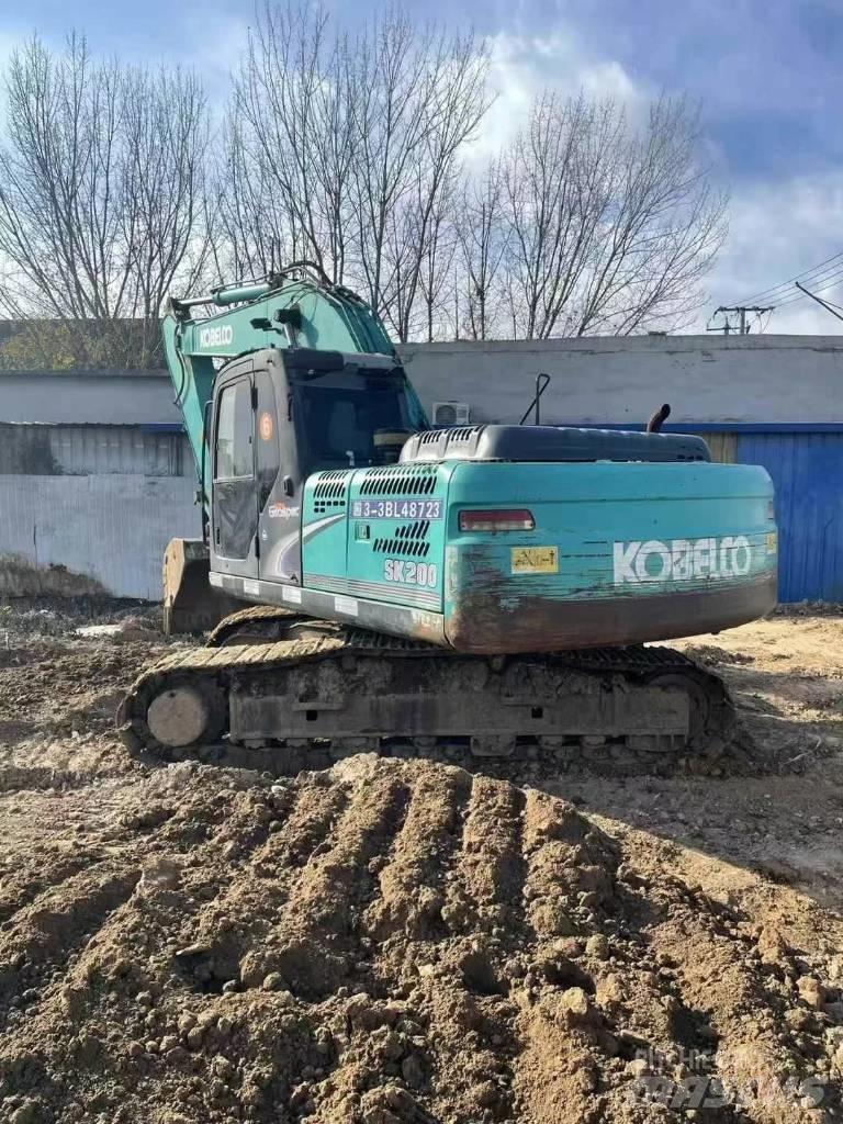 Kobelco SK 200-8 Paletli ekskavatörler