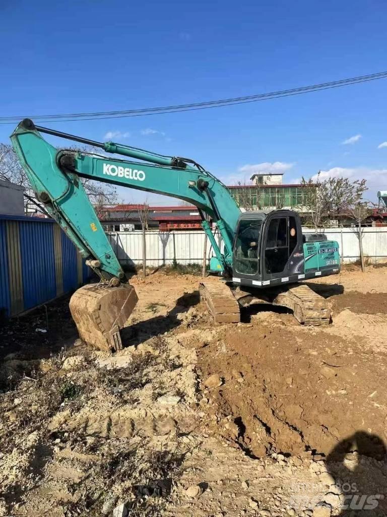 Kobelco SK 200-8 Paletli ekskavatörler