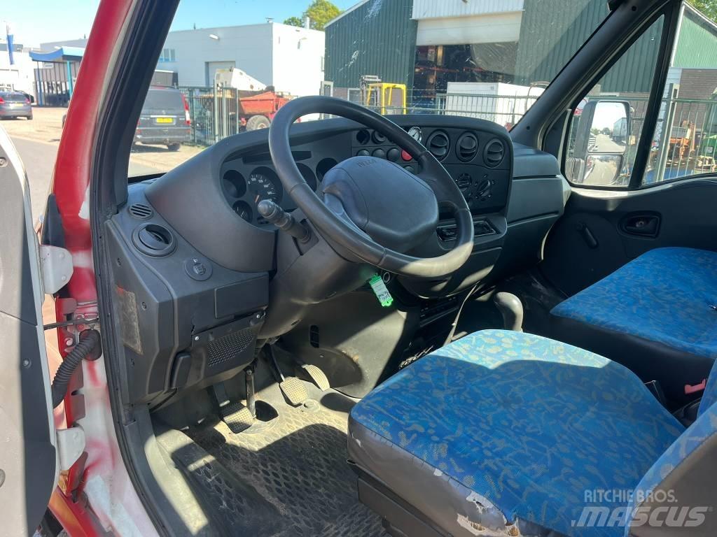 Iveco 40C 15 Pikaplar