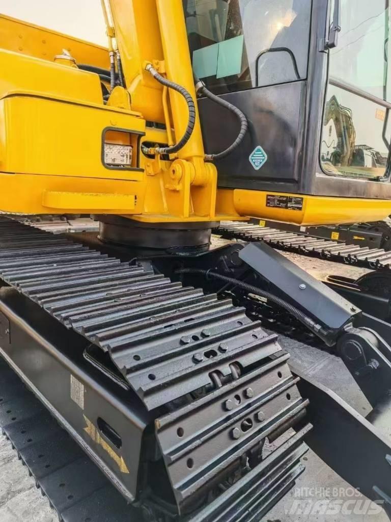 Komatsu 70-8 Paletli ekskavatörler