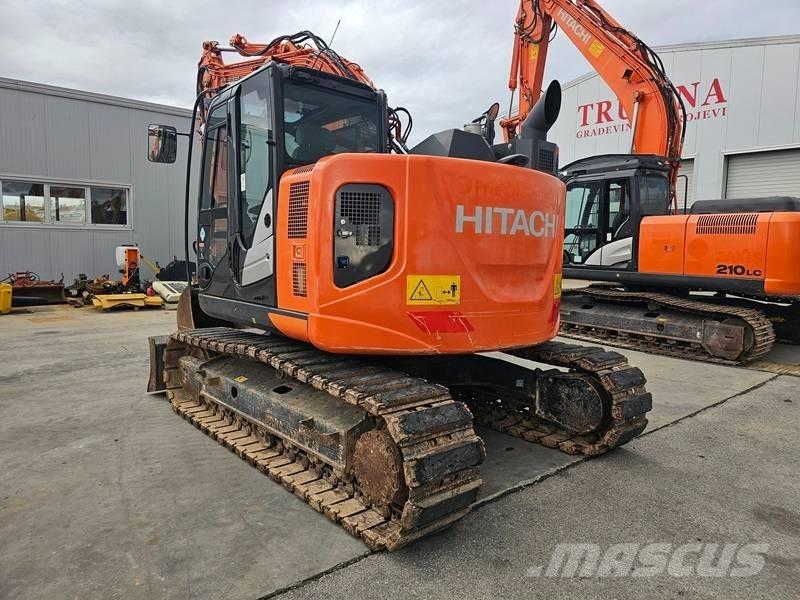 Hitachi ZX 135 US-6 Paletli ekskavatörler