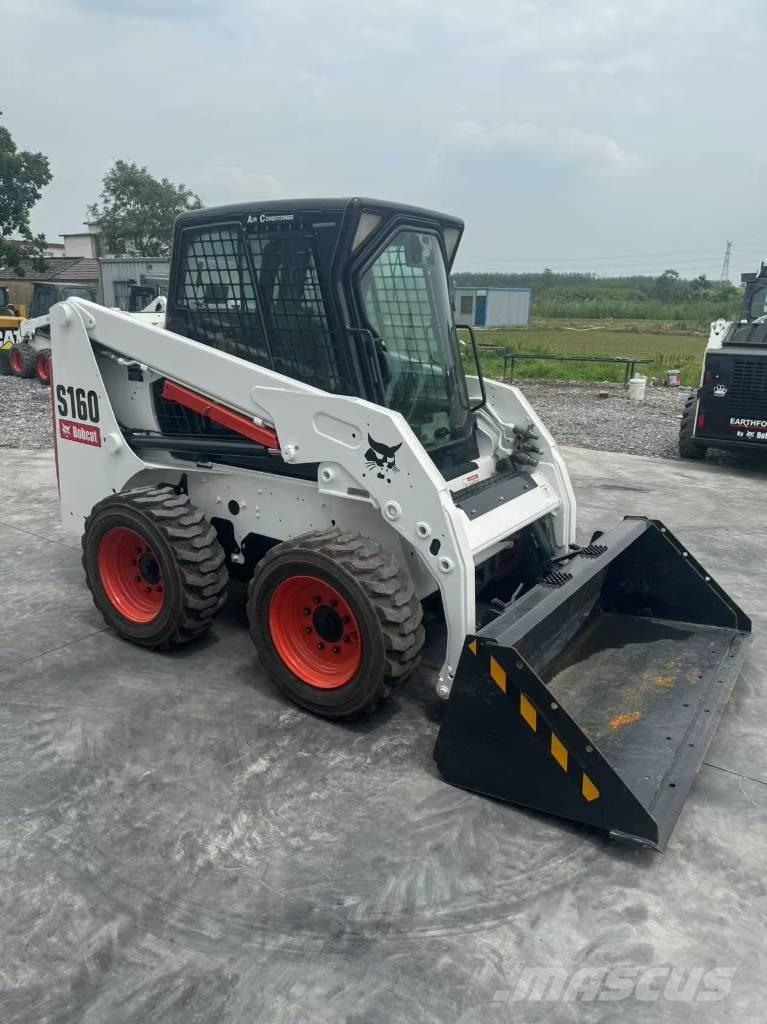 Bobcat S 160 Paletli ekskavatörler