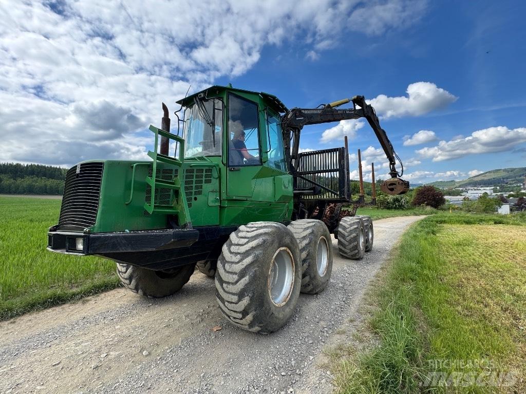 Valmet 860 Tomruk yükleyici traktörler