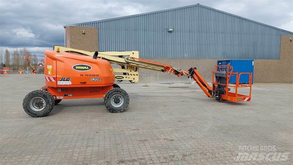 JLG 520AJ Körüklü personel platformları