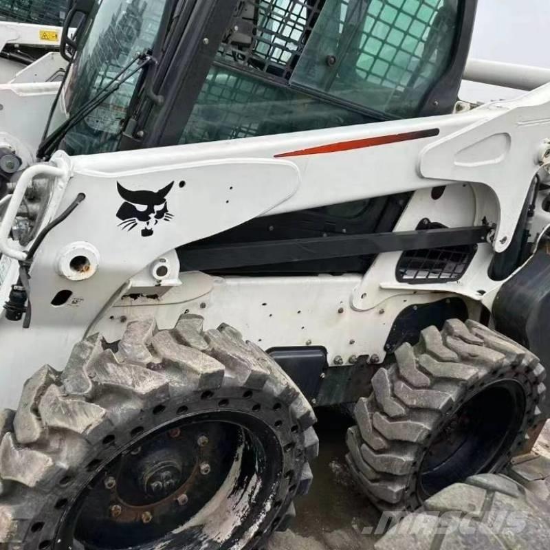 Bobcat S 750 Skid steer loderler