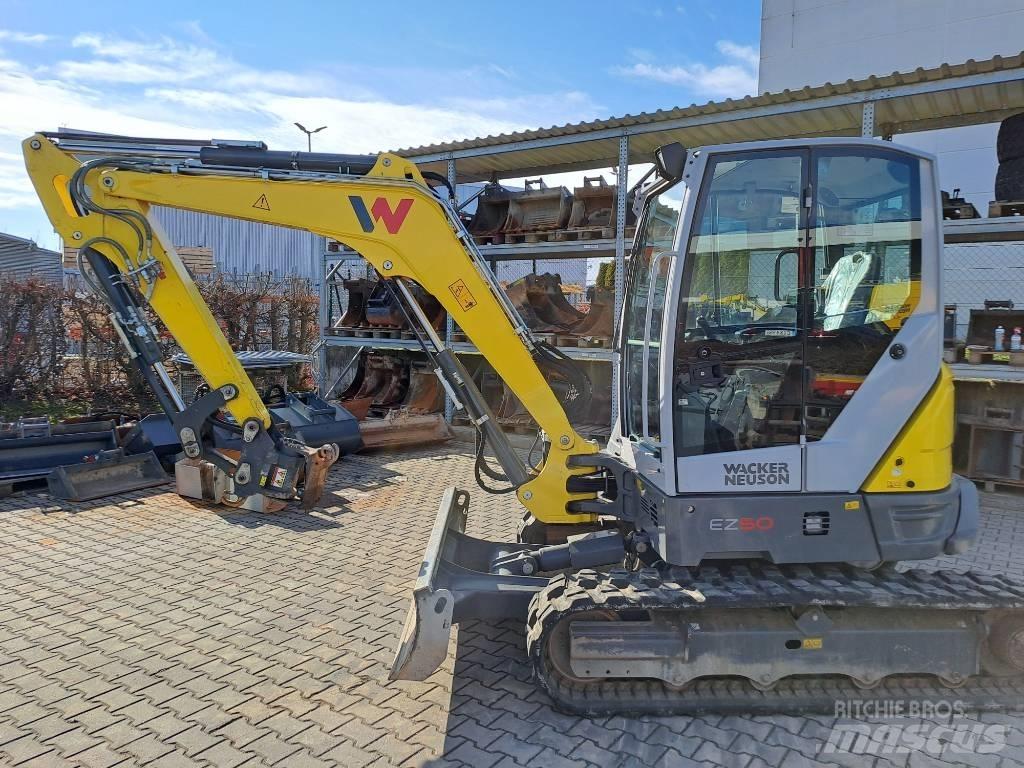 Wacker Neuson EZ50 Paletli ekskavatörler