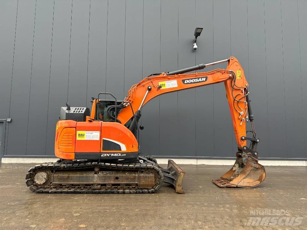 Doosan DX 140 LCR-5 Paletli ekskavatörler