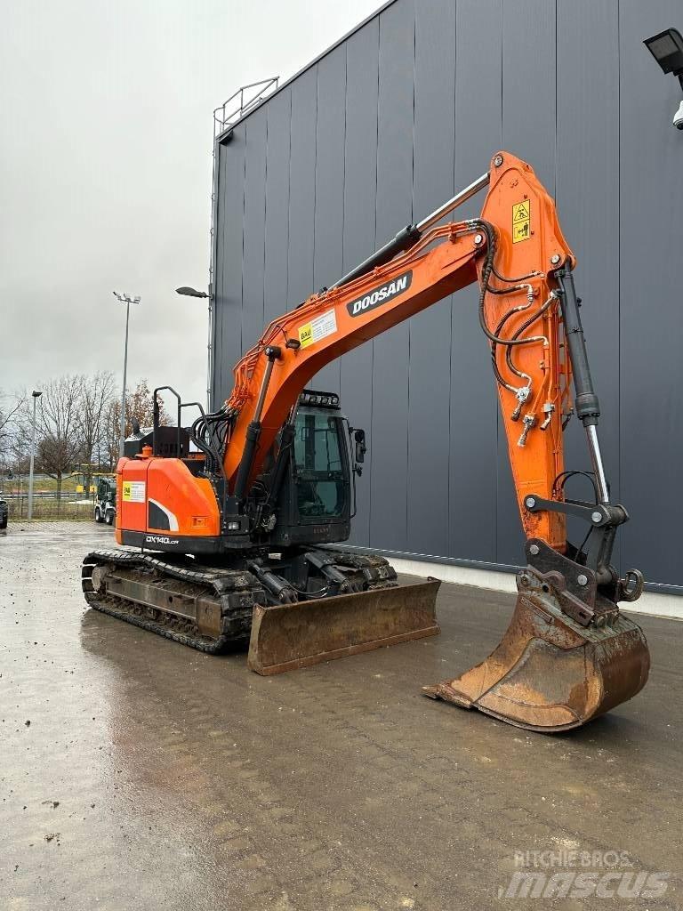 Doosan DX 140 LCR-5 Paletli ekskavatörler