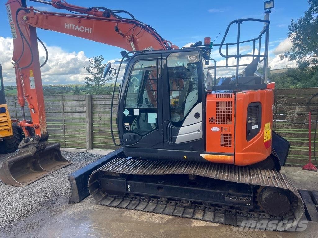 Hitachi ZX 135 US-6 Paletli ekskavatörler