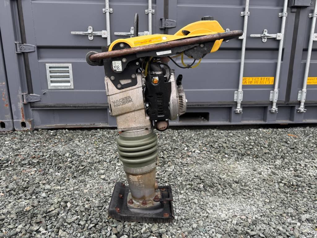 Wacker Neuson BS60-2 Sıkıştırma tokmakları