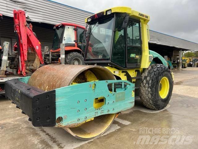 Ammann ASC 150 D Tek tamburlu silindirler