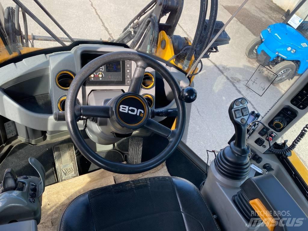 JCB 411 HT T4F Tekerlekli yükleyiciler