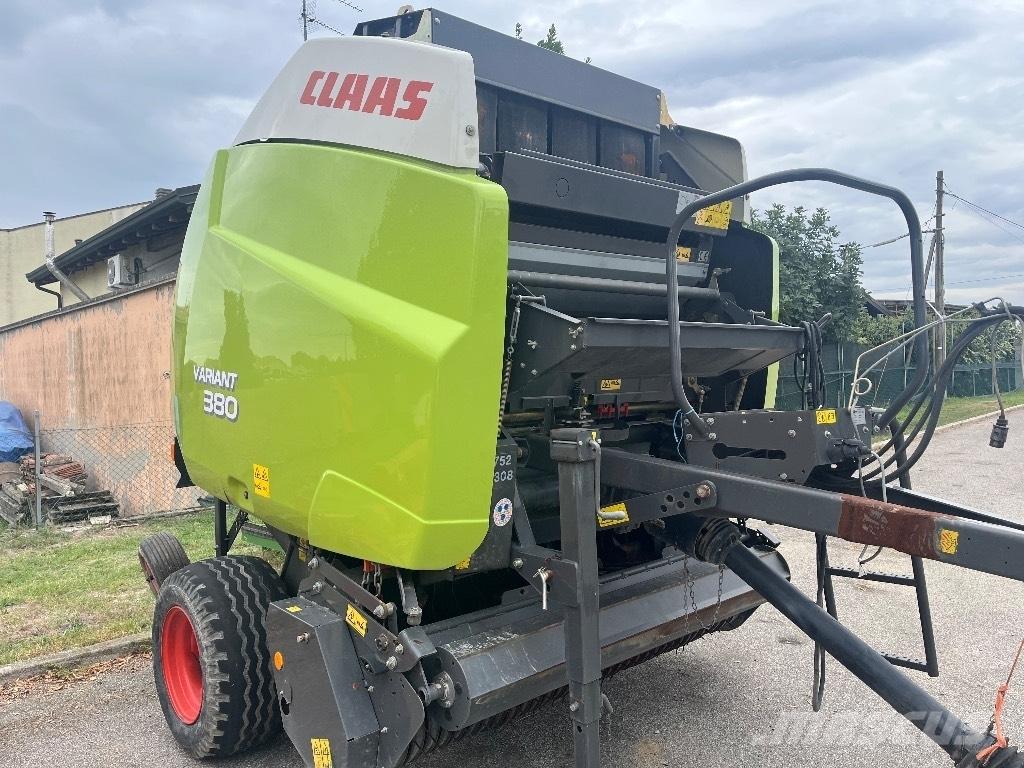 CLAAS Variant 380 Rulo balya makinalari