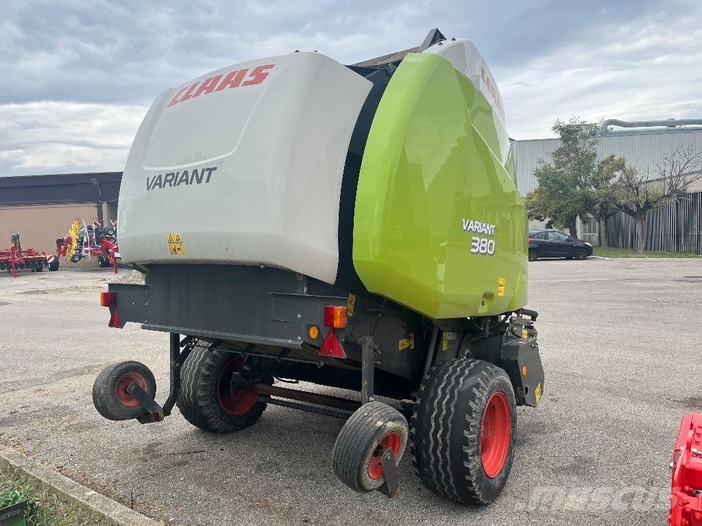 CLAAS Variant 380 Rulo balya makinalari
