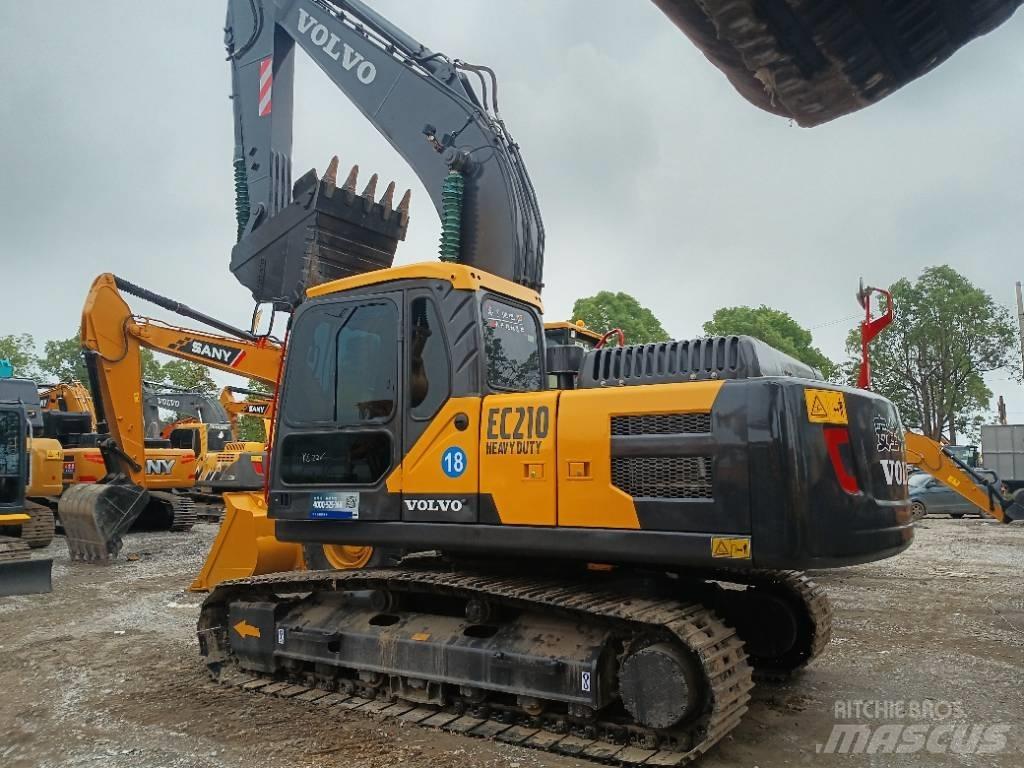 Volvo EC 210 Paletli ekskavatörler