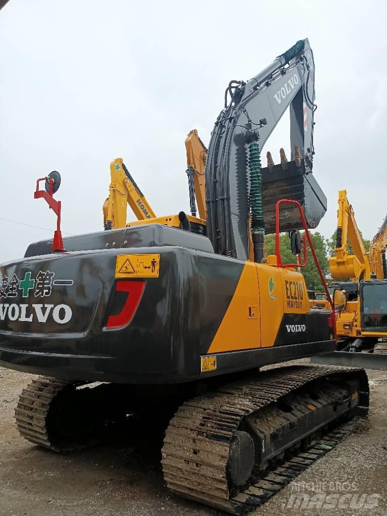Volvo EC 210 Paletli ekskavatörler