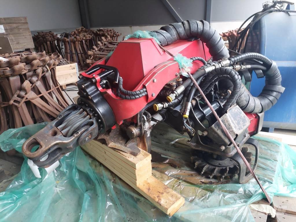 Komatsu 365.1 Agaç kesme robotlari