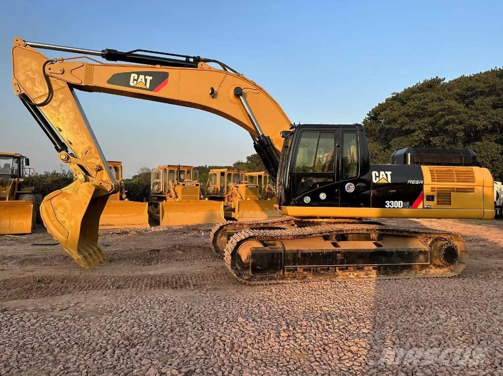 CAT 330DL Paletli ekskavatörler