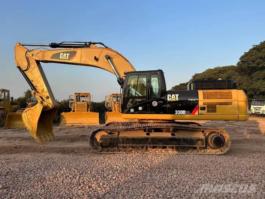 CAT 330DL Paletli ekskavatörler