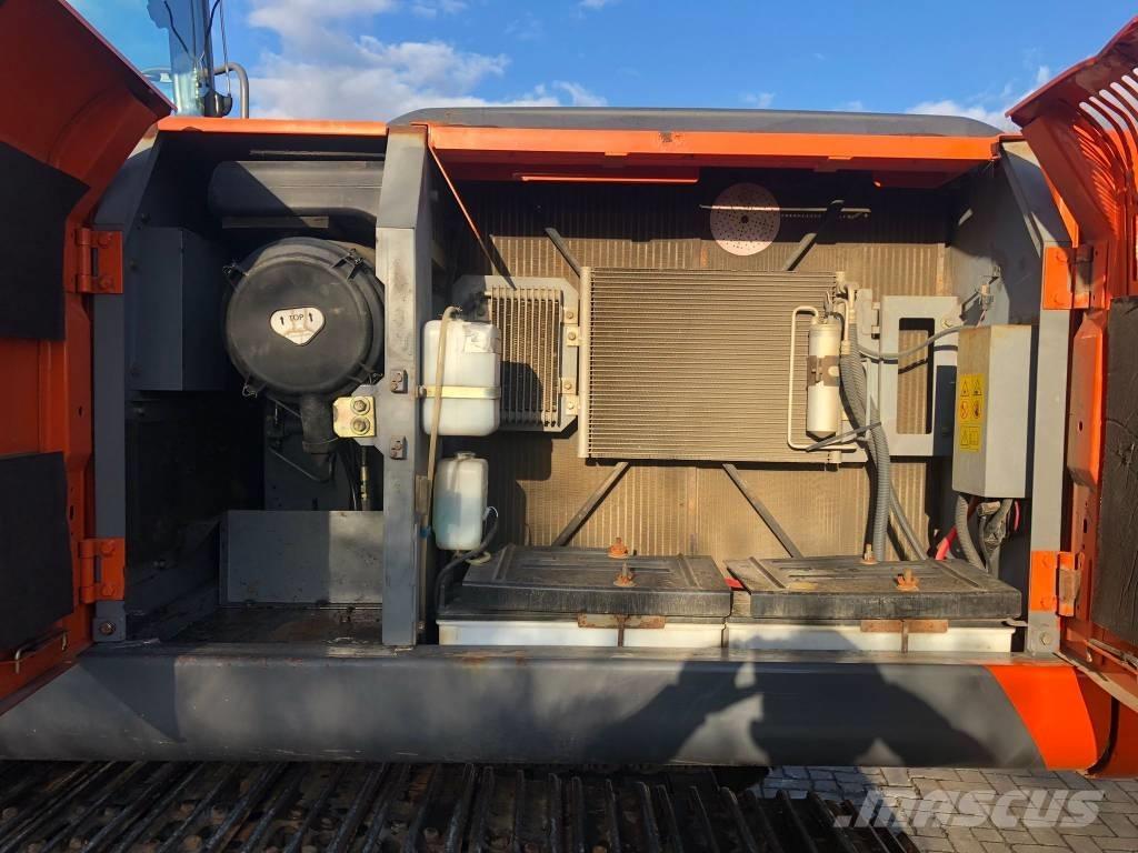 Hitachi ZX 210 LC-3 Paletli ekskavatörler