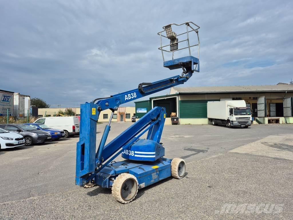 UpRight AB38 Körüklü personel platformları