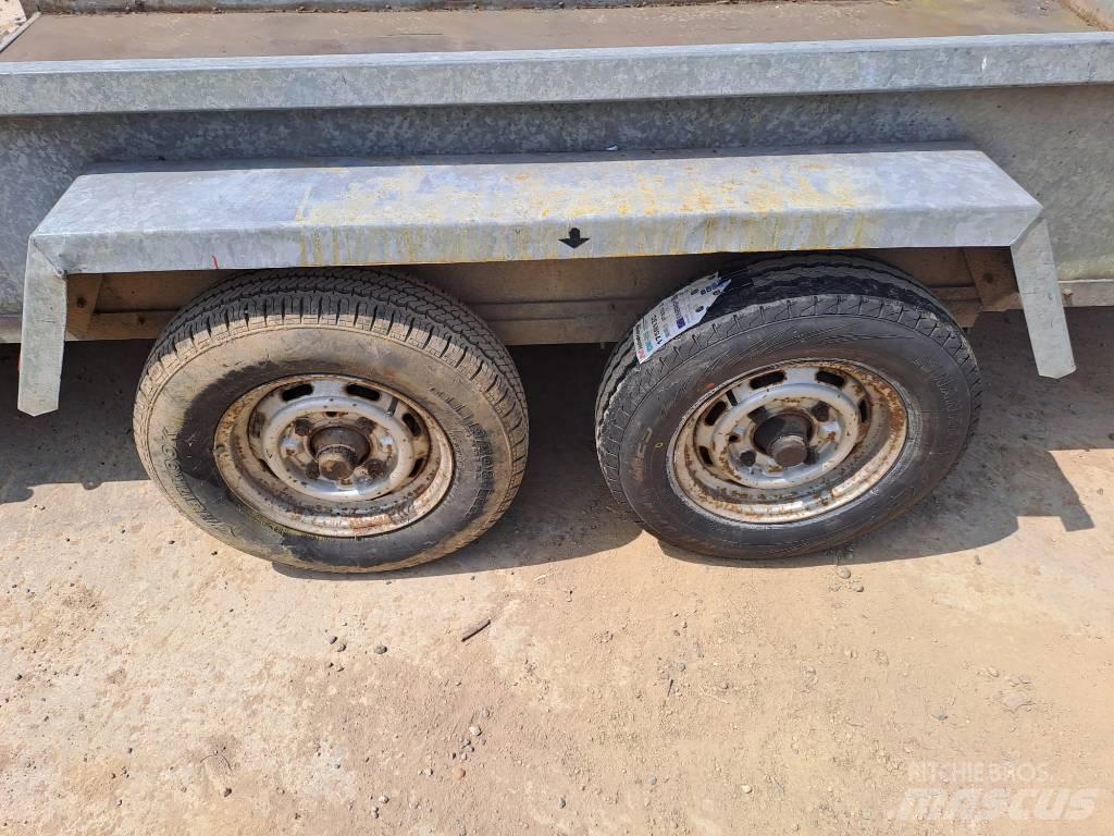  Unknown 2.6 Ton Hafif çekiciler
