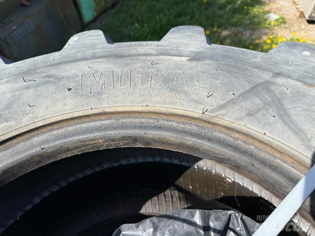 Mitas 405/70-20 Lastikler