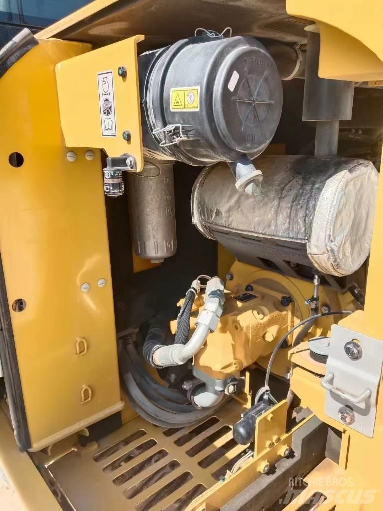 CAT 305.5 E2 Mini ekskavatörler, 7 tona dek