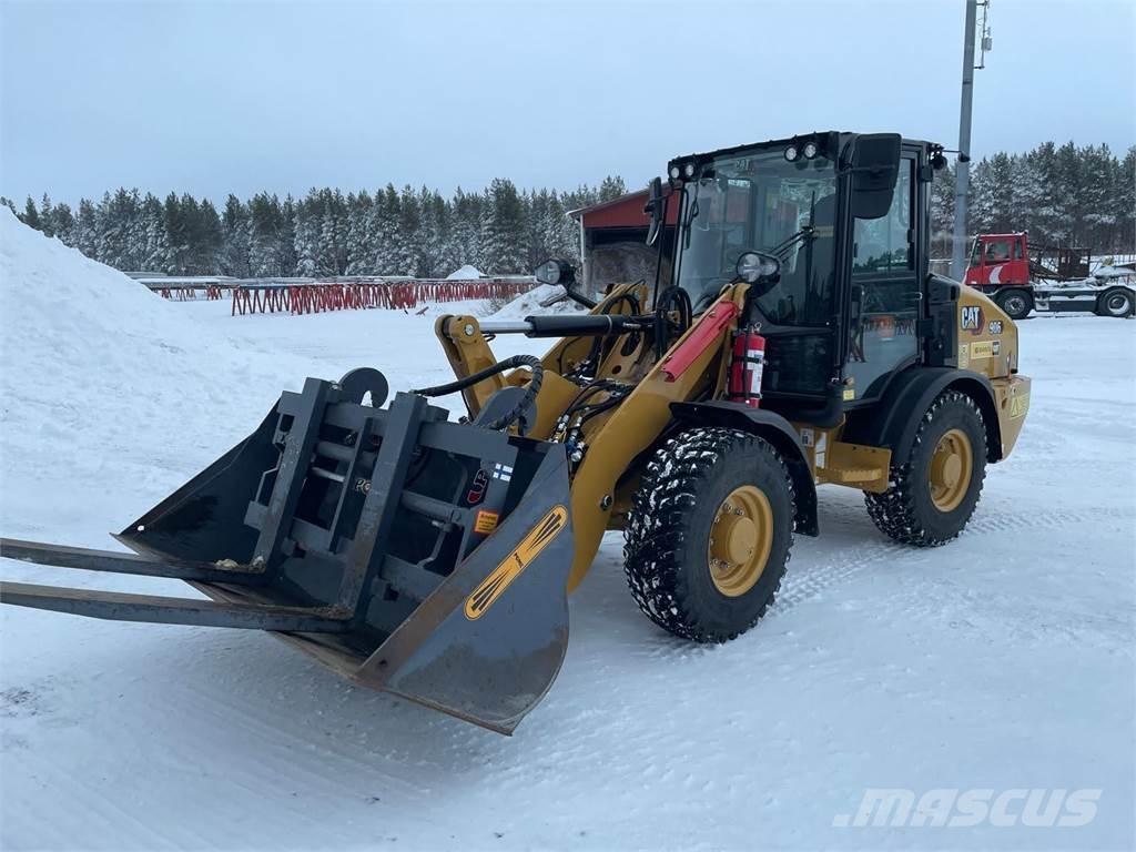 CAT 906 High Spec Tekerlekli yükleyiciler