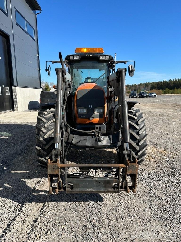 Valtra N101 Traktörler