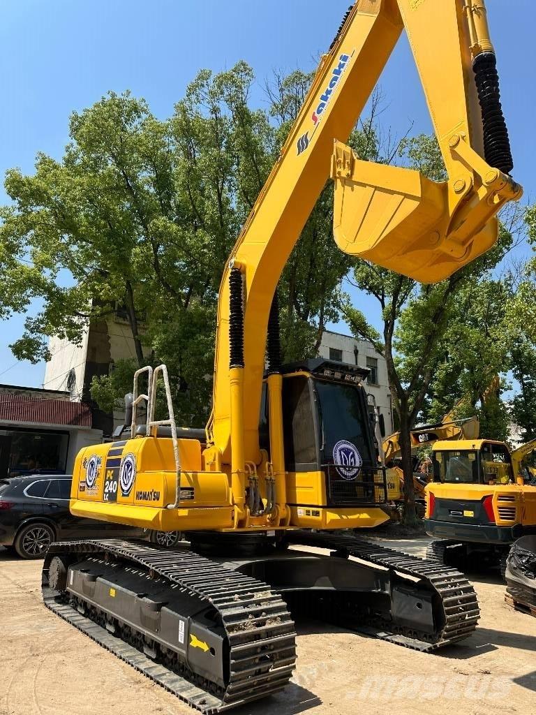 Komatsu PC 240 Paletli ekskavatörler