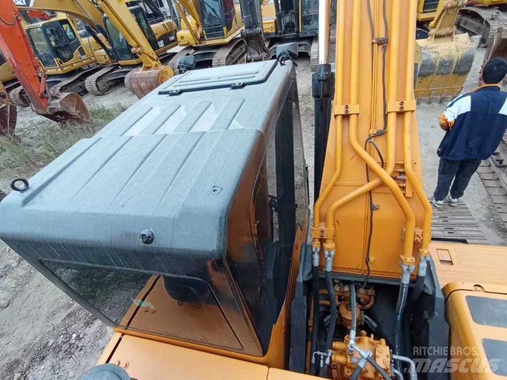 Hyundai Robex 215-9T Paletli ekskavatörler