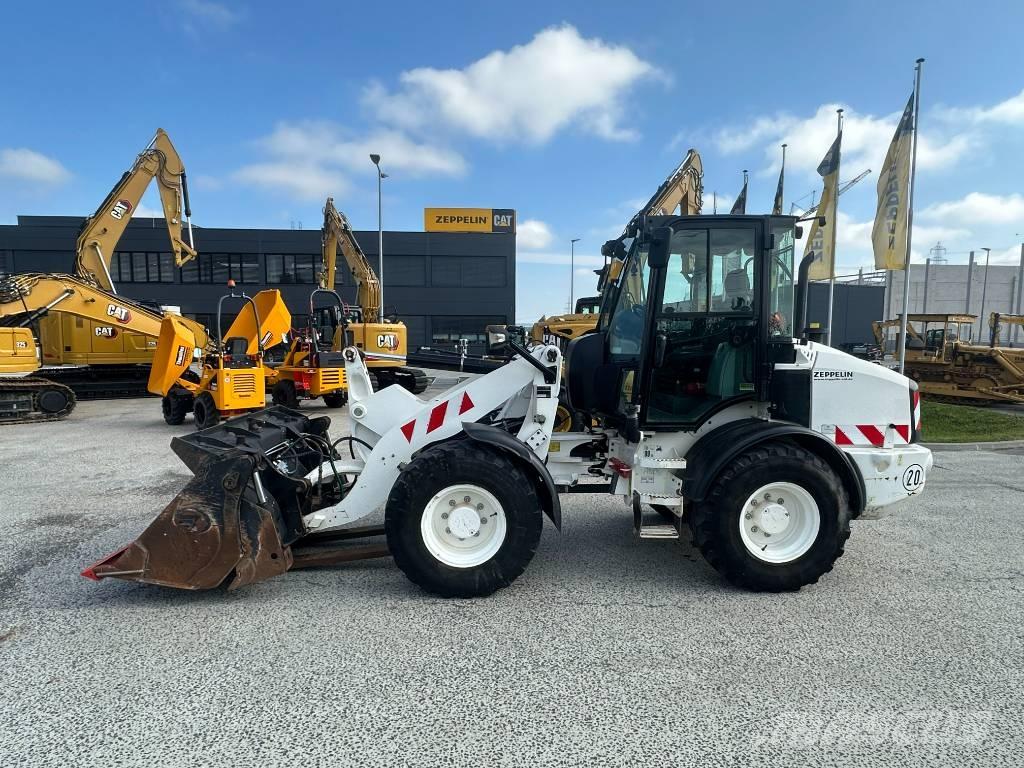 CAT 908 M Tekerlekli yükleyiciler