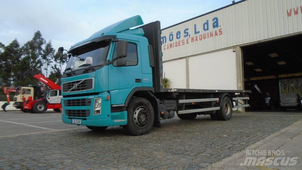 Volvo FM 9 300 Flatbed kamyonlar