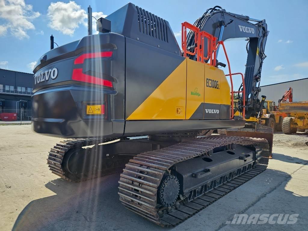 Volvo EC300EL Paletli ekskavatörler