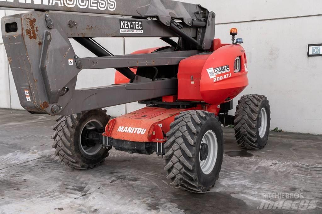Manitou 200 ATJ Körüklü personel platformları