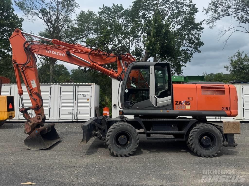 Hitachi ZX 220 W-3 Lastik tekerli ekskavatörler